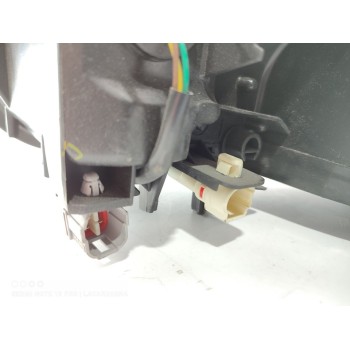 Recambio de faro derecho para toyota rav 4 active referencia OEM IAM   