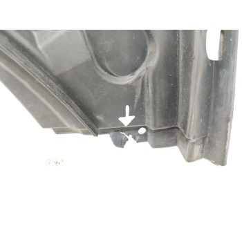 Recambio de moldura para maserati levante diesel referencia OEM IAM 670042318  