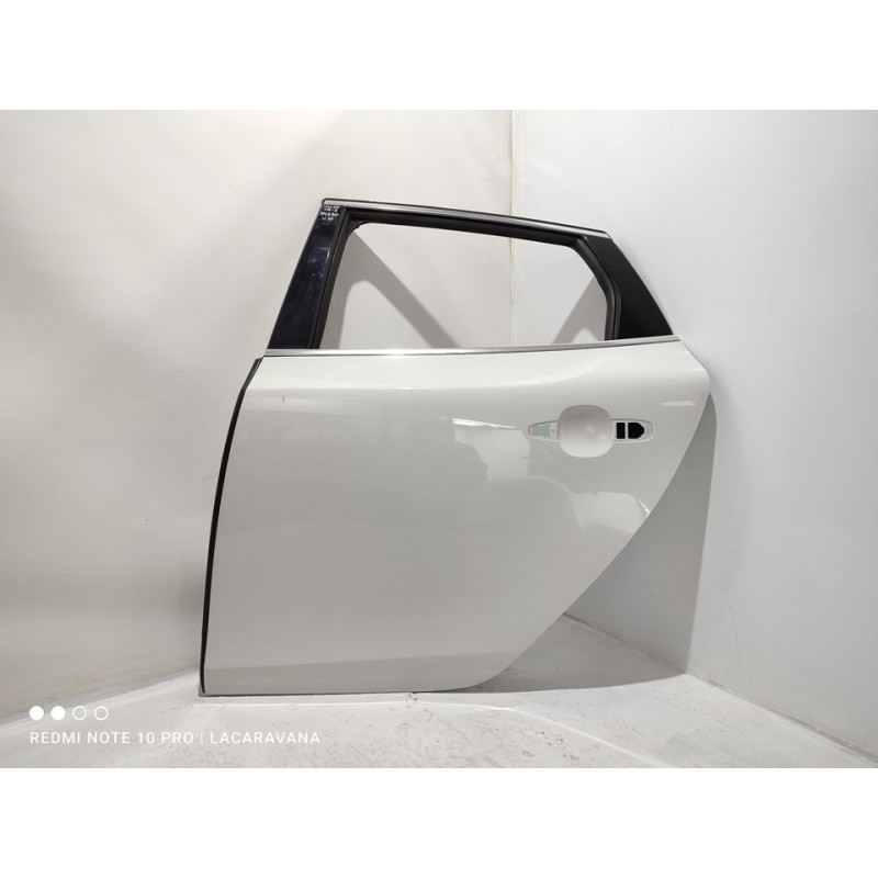 Recambio de puerta trasera izquierda para volvo v40 momentum referencia OEM IAM 32321999  