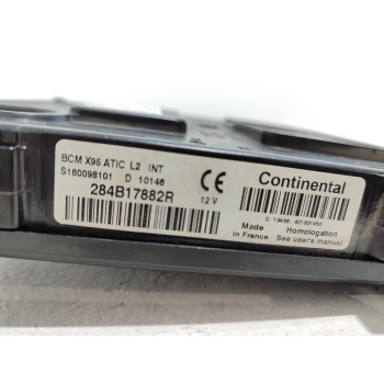 Recambio de caja reles / fusibles para renault megane iii berlina 5 p dynamique referencia OEM IAM 284B17882R  