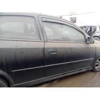 opel astra g berlina del año 2001