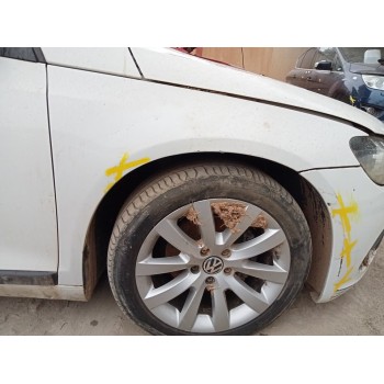 Recambio de aleta delantera derecha para volkswagen scirocco (137) 2.0 tdi (103kw) referencia OEM IAM 1K8821106B  