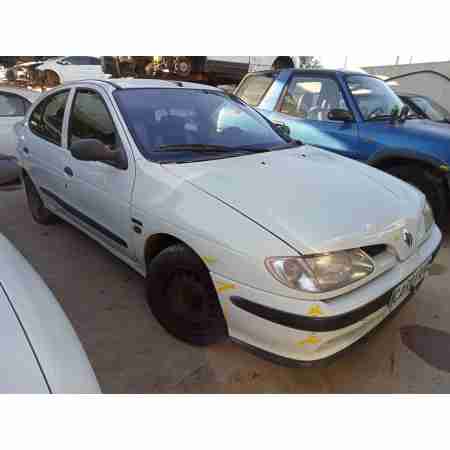 RENAULT LAGUNA (B56)