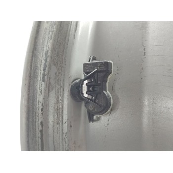 Recambio de llanta para renault kadjar limited referencia OEM IAM 403006404R  