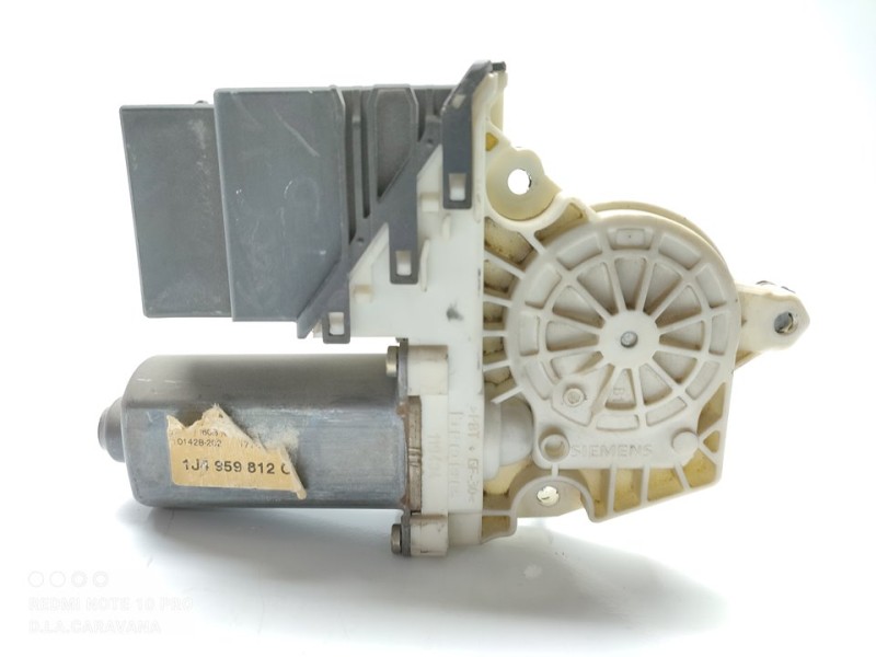 Recambio de motor elevalunas trasero derecho para volkswagen golf iv berlina (1j1) conceptline referencia OEM IAM 1J1959812C  
