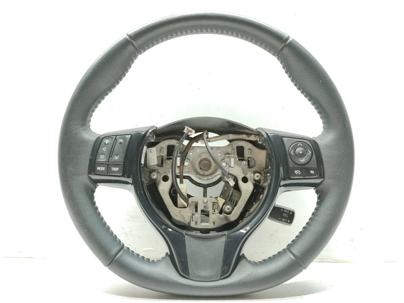 Recambio de volante para toyota yaris active referencia OEM IAM 451020D30024  