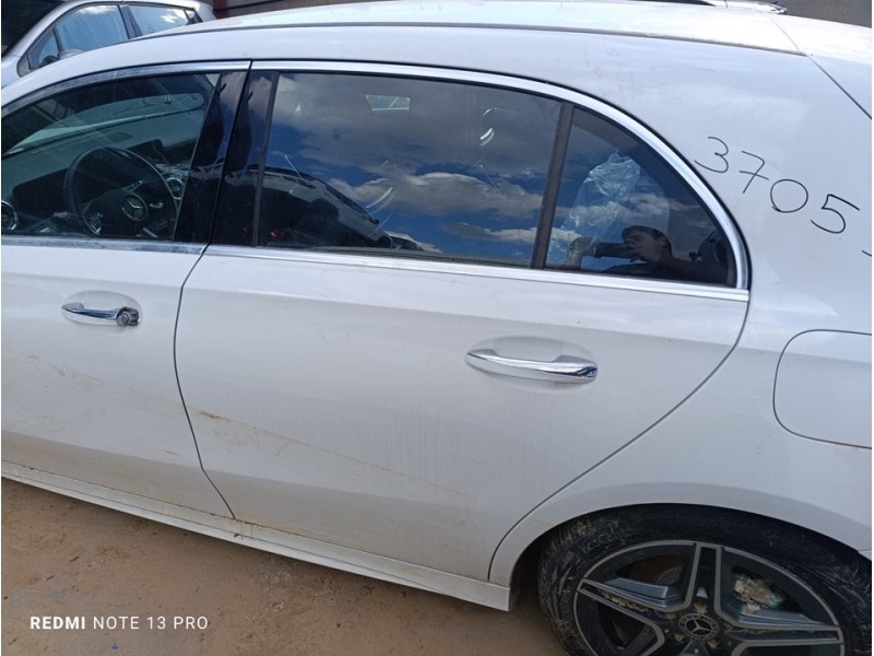 Recambio de puerta trasera izquierda para mercedes-benz clase a (bm 177) a 180 (177.084) referencia OEM IAM A1777301300  