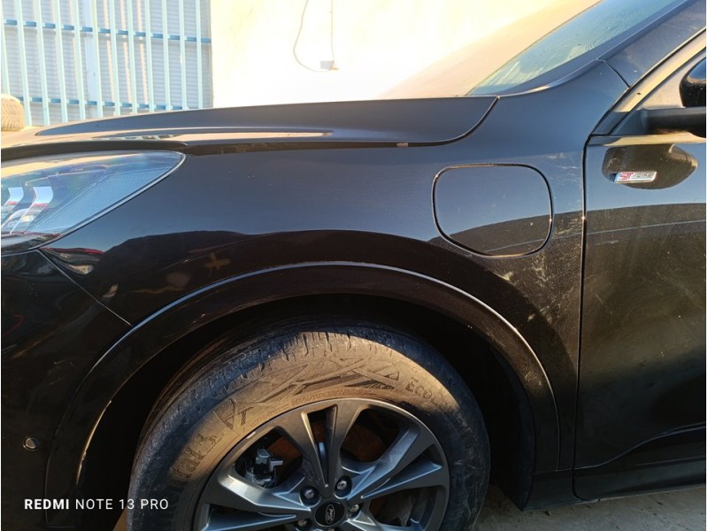 Recambio de aleta delantera izquierda para ford kuga hybrid st-line referencia OEM IAM 2547719  