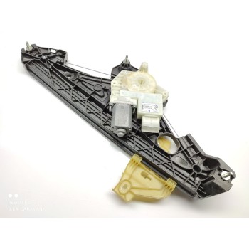 ELEVALUNAS TRASERO IZQUIERDO 827216497R 