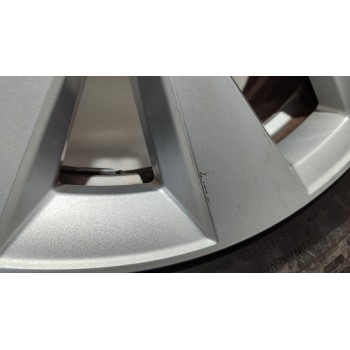 Recambio de juego llantas para renault captur ii intens referencia OEM IAM 403009172R  