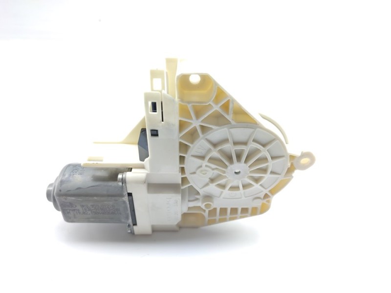 Recambio de motor elevalunas trasero derecho para audi q3 (8ug) attraction referencia OEM IAM 8K0959812A  