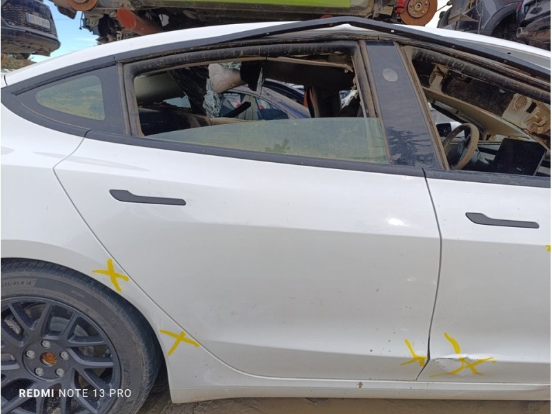 Recambio de puerta trasera derecha para tesla model 3 basis rwd referencia OEM IAM 1751848ECG  