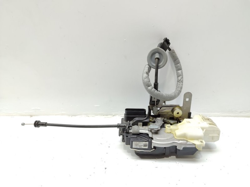 Recambio de cerradura puerta trasera derecha para volvo v40 momentum referencia OEM IAM 31301432  