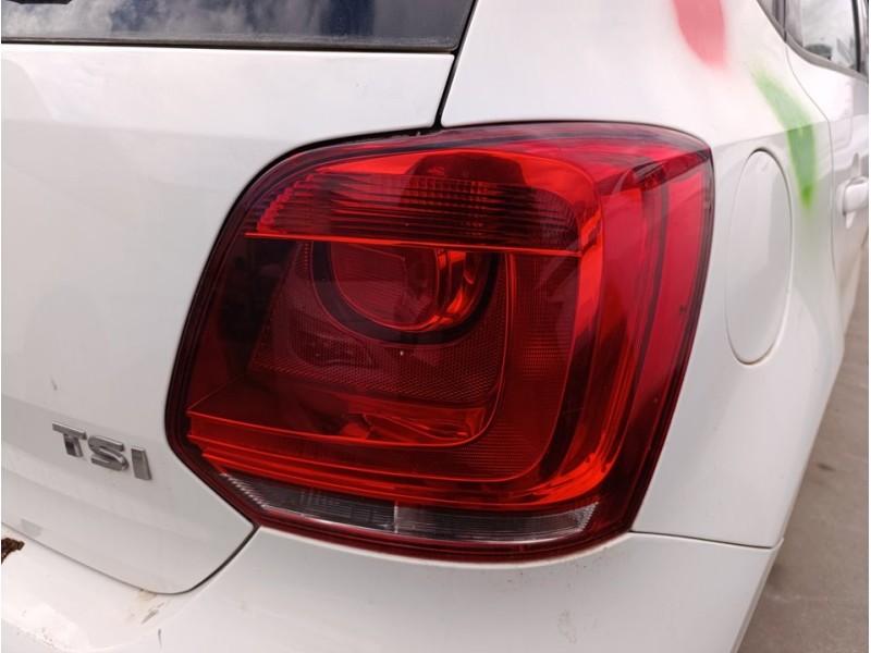 Recambio de piloto trasero derecho para volkswagen polo (6r1) advance referencia OEM IAM 6R0945096AH  