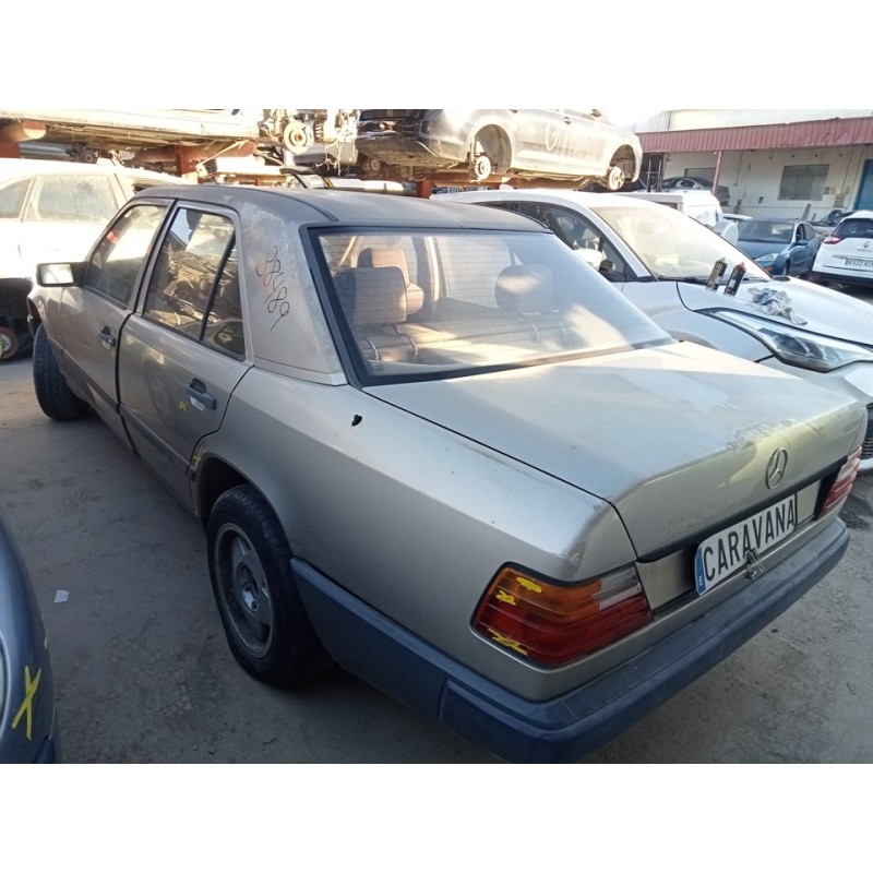 mercedes-benz clase e (w124) berlina del año 1987