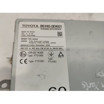 Recambio de pantalla multifuncion para toyota yaris (xp21) hybrid active tech referencia OEM IAM 861400D601  
