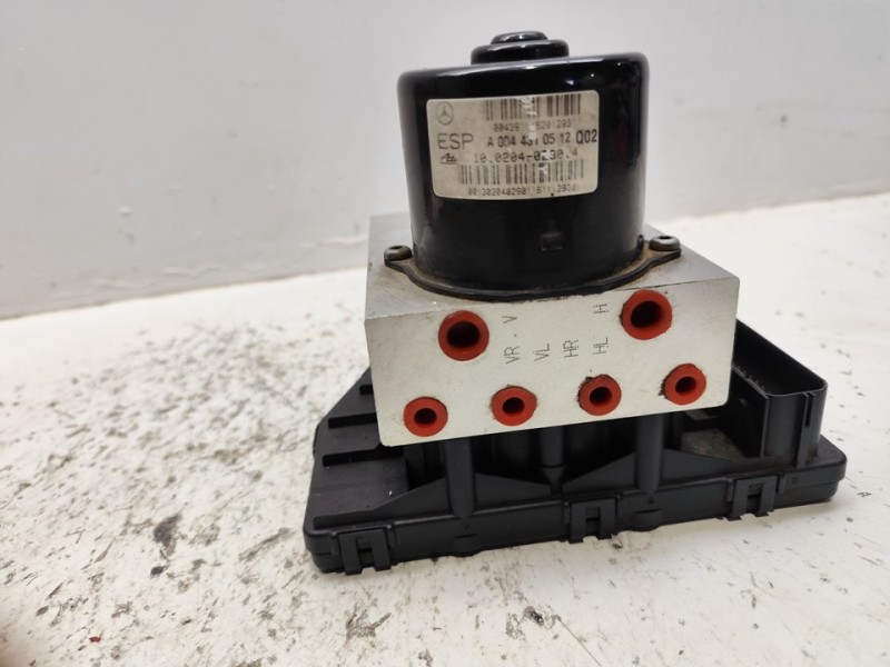 Recambio de abs para mercedes-benz clase c (w203) berlina 220 cdi (203.006) referencia OEM IAM A0044310512  