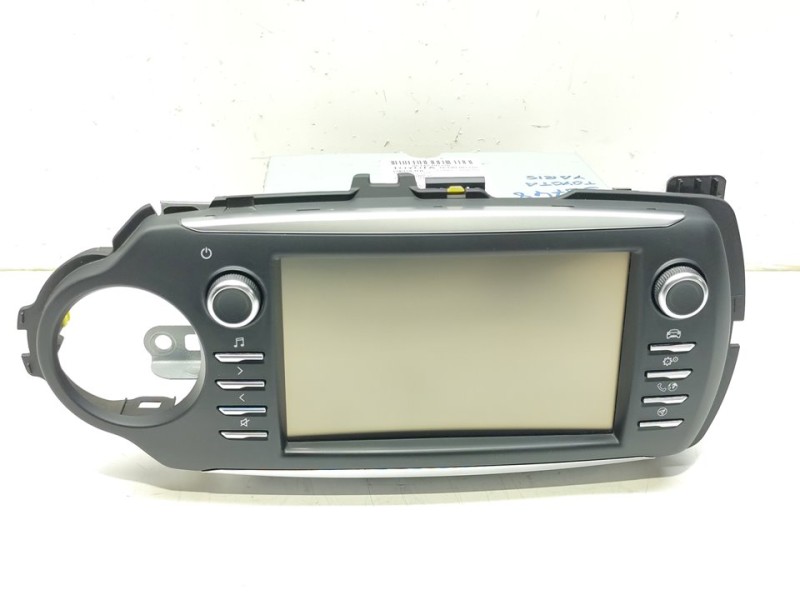 Recambio de sistema navegacion gps para toyota yaris active referencia OEM IAM 861400D320  