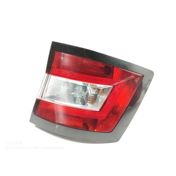 Recambio de piloto trasero derecho para skoda fabia combi active referencia OEM IAM 6V9945096  