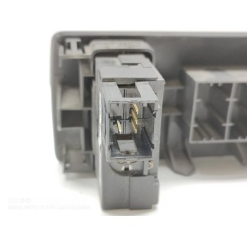 Recambio de interruptor para renault kangoo profesional referencia OEM IAM 8200379685  