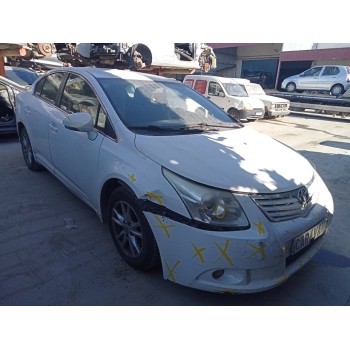 toyota avensis (t27) del año 2010