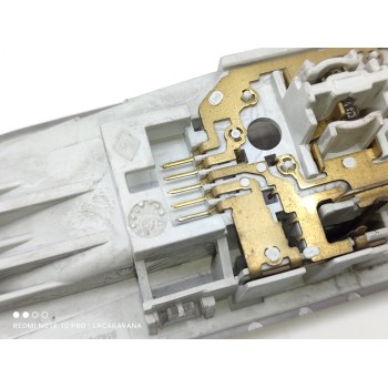 Recambio de luz interior para renault kangoo profesional referencia OEM IAM 8200074362  