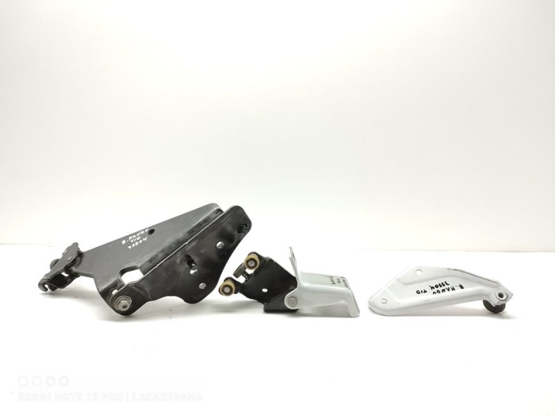 Recambio de soporte / guia puerta corredera para renault kangoo profesional referencia OEM IAM 497645F  