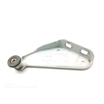 Recambio de soporte / guia puerta corredera para renault kangoo profesional referencia OEM IAM 497645F  
