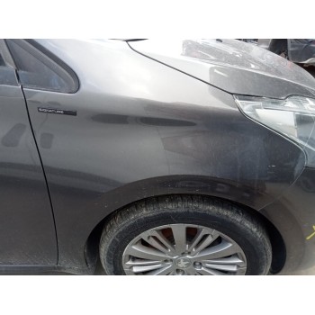 Recambio de aleta delantera derecha para peugeot 208 signature referencia OEM IAM 9672971480  