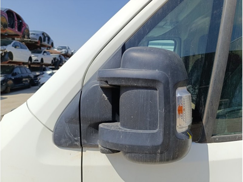 Recambio de retrovisor izquierdo para peugeot boxer furgón 333 l2h1 bluehdi 130 referencia OEM IAM 1666450580  