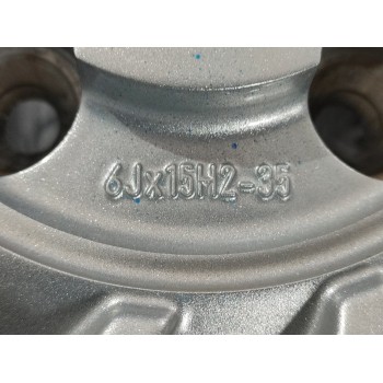 Recambio de llanta para fiat nuova 500 (150) lounge referencia OEM IAM 52027758  