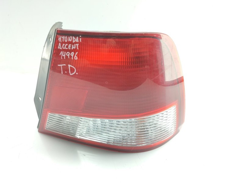 Recambio de piloto trasero derecho para hyundai accent (lc) 1.5 crdi cat referencia OEM IAM 92402252  