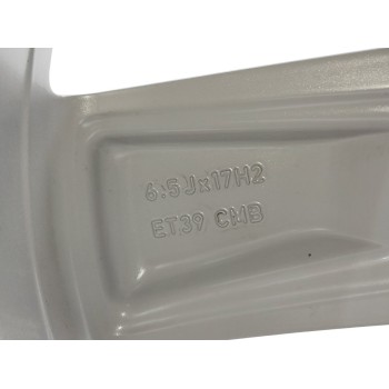 Recambio de llanta para volkswagen t-cross advance referencia OEM IAM 2GM601025A  