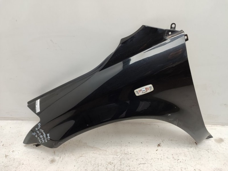 Recambio de aleta delantera izquierda para nissan murano (z50) básico referencia OEM IAM 63113CB030  