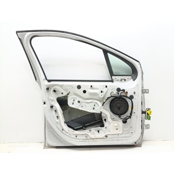 Recambio de puerta delantera izquierda para peugeot 208 style referencia OEM IAM 9807820780  