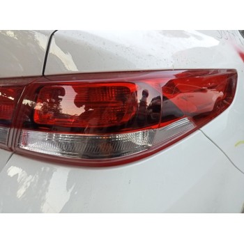 Recambio de piloto trasero derecho para kia optima drive referencia OEM IAM 92402D4000  