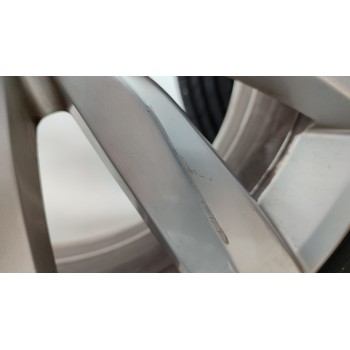 Recambio de juego llantas para volkswagen tiguan (5n2) advance bluemotion referencia OEM IAM 5N0601025P  