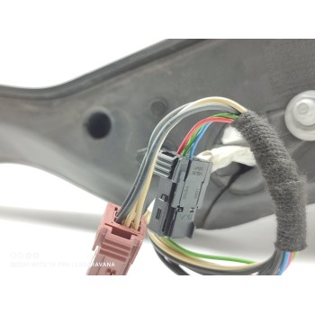 Recambio de retrovisor derecho para peugeot 208 style referencia OEM IAM 1611240380  