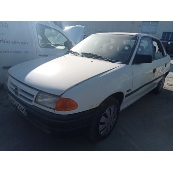 opel astra f berlina del año 1994