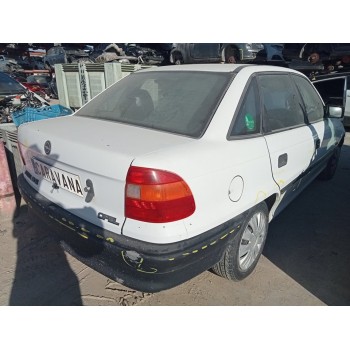 opel astra f berlina del año 1994