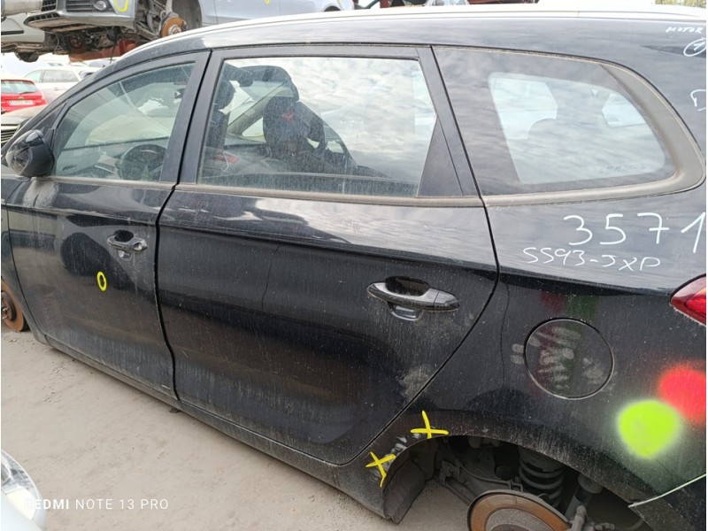 Recambio de puerta trasera izquierda para kia carens ( ) basic referencia OEM IAM 77003A4000  