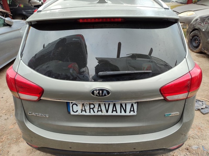 Recambio de porton trasero para kia carens ( ) attract referencia OEM IAM 73700A4040  