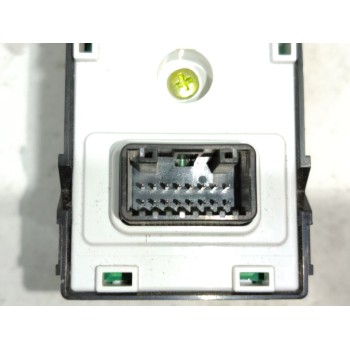 Recambio de mando retrovisor para hyundai kona essence 2wd referencia OEM IAM 3K54801000  