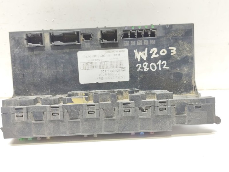 Recambio de caja reles / fusibles para mercedes-benz clase c (w203) berlina 270 cdi (203.016) referencia OEM IAM 2035450701  