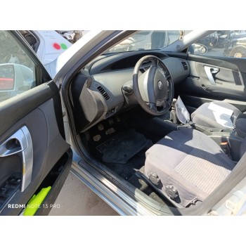 nissan primera berlina (p12) del año 2006