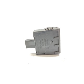 Recambio de interruptor para peugeot partner kombi active referencia OEM IAM 9801662777  