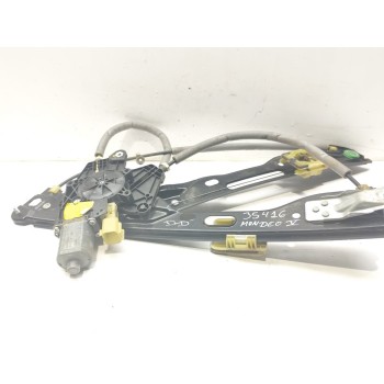 ELEVALUNAS DELANTERO DERECHO DS73F23208AD 