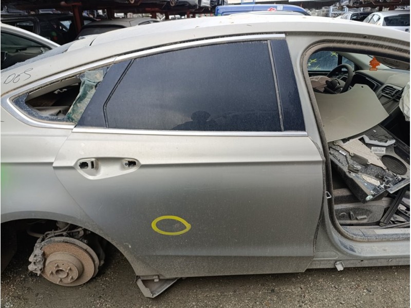 Recambio de puerta trasera derecha para ford mondeo lim. titanium referencia OEM IAM DS73F24630BAE  