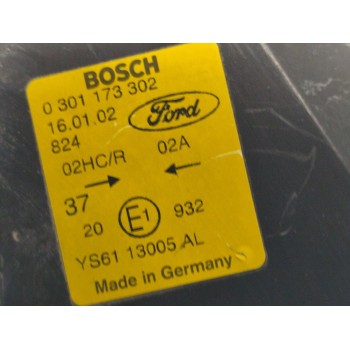 Recambio de faro derecho para ford fiesta berlina (dx) ambiente referencia OEM IAM 0301173302  