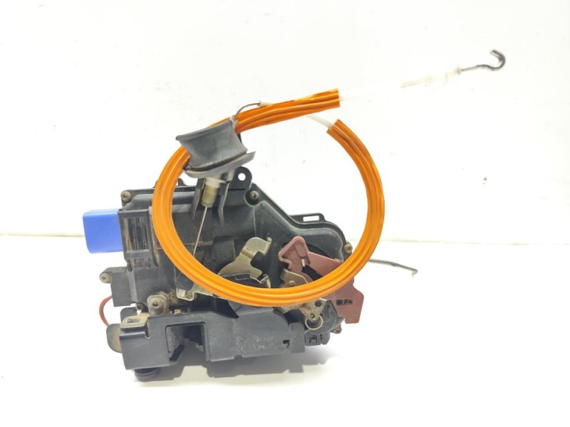Recambio de cerradura puerta delantera derecha para audi a3 (8p) 1.9 tdi ambiente referencia OEM IAM 4E1837016  